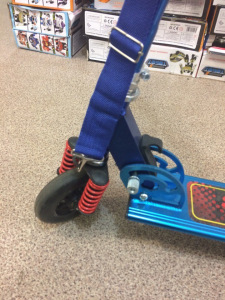 Самокат Scooter с амортизатором и тормозом Самокат Scooter с амортизатором и тормозом