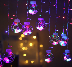 Светодиодная гирлянда бахрома Большие шарики Led разноцветная 3×1 метра Светодиодная гирлянда бахрома Большие шарики Led разноцветная 3×1 метра