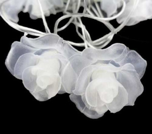 Светодиодная новогодняя гирлянда Розочки 4 метра разноцветная Светодиодная новогодняя гирлянда Розочки 4 метра разноцветная