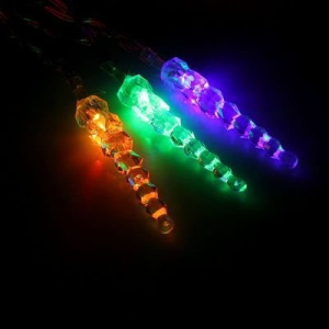Светодиодная новогодняя гирлянда Сосульки 4 метра разноцветная Светодиодная новогодняя гирлянда Сосульки 4 метра разноцветная