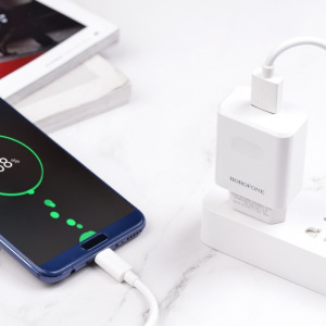 Зарядное устройство BOROFONE BA32A Bright power, 3A, белый, с кабелем Type-C Зарядное устройство BOROFONE BA32A Bright power, 3A, белый, с кабелем Type-C