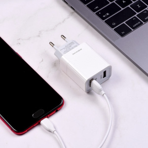 Зарядное устройство BOROFONE BA39A Speedway MicroUSB, 3A, белый, кабель BX19 Huiyi Зарядное устройство BOROFONE BA39A Speedway MicroUSB, 3A, белый, кабель BX19 Huiyi