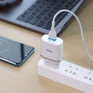 Зарядное устройство HOCO C12Q Smart, 3A, черный, 18W, кабель Type-C,QC3.0 / QC2.0 Зарядное устройство HOCO C12Q Smart, 3A, черный, 18W, кабель Type-C,QC3.0 / QC2.0