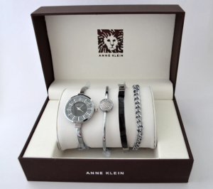 Женские часы Anne Klein с тремя браслетами в коробке Женские часы Anne Klein с тремя браслетами в коробке