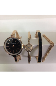 Женские часы Anne Klein с тремя браслетами Женские часы Anne Klein с тремя браслетами