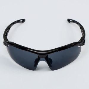 Очки спортивные "Мастер К." UV400, ширина 14 см, дужка 14 см, линза 4.5х8 см Очки спортивные "Мастер К." UV400, ширина 14 см, дужка 14 см, линза 4.5х8 см