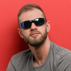 Очки спортивные, линзы голубые, оправа модная, дужки зелёные, uv 400, микс, 17х15х4.5 см Очки спортивные, линзы голубые, оправа модная, дужки зелёные, uv 400, микс, 17х15х4.5 см