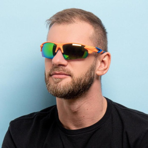 Очки спортивные, линзы полупрозрачные, зеркальные, дужки разноцветные, микс, 14х5.5 см Очки спортивные, линзы полупрозрачные, зеркальные, дужки разноцветные, микс, 14х5.5 см