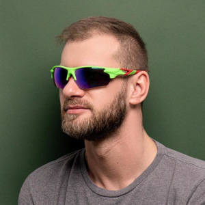 Очки спортивные, линзы полупрозрачные, зеркальные, дужки разноцветные, микс, 14х5.5 см Очки спортивные, линзы полупрозрачные, зеркальные, дужки разноцветные, микс, 14х5.5 см