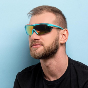 Очки спортивные, линзы зеркальные, оправа и дужки голубые, цветная вставка сверху, 14х5.5 см Очки спортивные, линзы зеркальные, оправа и дужки голубые, цветная вставка сверху, 14х5.5 см