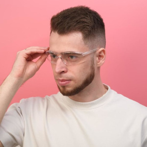 Очки спортивные "Мастер К.", ширина 14 см, дужка 13 см, линза 6.5х4 см Очки спортивные "Мастер К.", ширина 14 см, дужка 13 см, линза 6.5х4 см