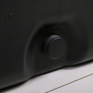 Бак для душа, 100 л, с крышкой, с резьбой под кран, чёрный Бак для душа, 100 л, с крышкой, с резьбой под кран, чёрный