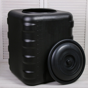 Бак для душа, 150 л, с крышкой, с резьбой под кран, чёрный Бак для душа, 150 л, с крышкой, с резьбой под кран, чёрный