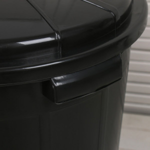Бак хозяйственно-бытовой, 40 л, с крышкой, чёрный Бак хозяйственно-бытовой, 40 л, с крышкой, чёрный