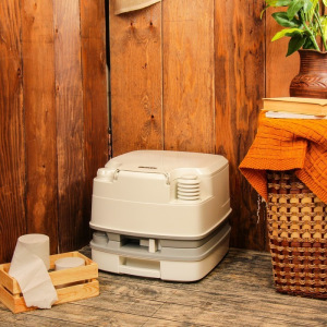 Биотуалет жидкостный Porta Potti Qube 145, нижний бак 12 л, верхний бак 15 л Биотуалет жидкостный Porta Potti Qube 145, нижний бак 12 л, верхний бак 15 л