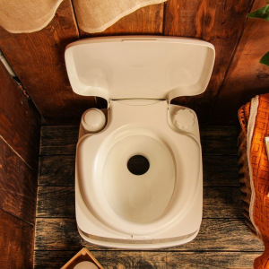 Биотуалет жидкостный Porta Potti Qube 145, нижний бак 12 л, верхний бак 15 л Биотуалет жидкостный Porta Potti Qube 145, нижний бак 12 л, верхний бак 15 л