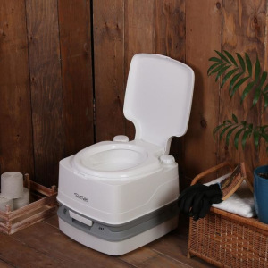 Биотуалет жидкостный Porta Potti Qube 345, нижний бак 12 л, верхний бак 15 л Биотуалет жидкостный Porta Potti Qube 345, нижний бак 12 л, верхний бак 15 л