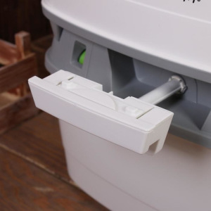 Биотуалет жидкостный Porta Potti Qube 365, нижний бак 21 л, верхний бак 15 л Биотуалет жидкостный Porta Potti Qube 365, нижний бак 21 л, верхний бак 15 л