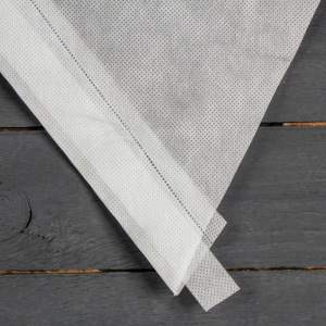 Чехол для растений, конус на завязках, 100 × 89 см, спанбонд с УФ-стабилизатором, плотность 60 г/м², набор 2 шт., белый Чехол для растений, конус на завязках, 100 × 89 см, спанбонд с УФ-стабилизатором, плотность 60 г/м², набор 2 шт., белый