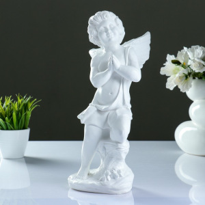 Фигура "Ангел молящийся" белый 18х18х38см Фигура "Ангел молящийся" белый 18х18х38см
