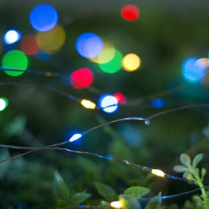 Гирлянда "Нить" 20 м роса, серебристая нить, 200 LED, свечение мульти, 2 режима, солнечная батарея Гирлянда "Нить" 20 м роса, серебристая нить, 200 LED, свечение мульти, 2 режима, солнечная батарея