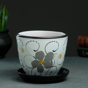 Горшок цветочный Фиалка дневная 1л с подставкой Горшок цветочный Фиалка дневная 1л с подставкой