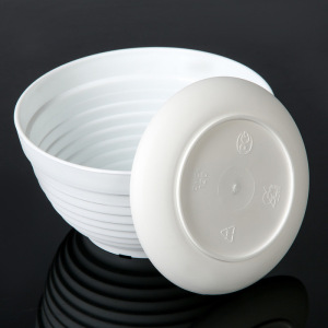 Горшок с подставкой «Алиса», 0,7 л, цвет белый Горшок с подставкой «Алиса», 0,7 л, цвет белый