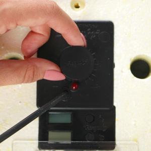 Инкубатор бытовой «Золушка», на 98 яиц, автоматический переворот, 220 В Инкубатор бытовой «Золушка», на 98 яиц, автоматический переворот, 220 В