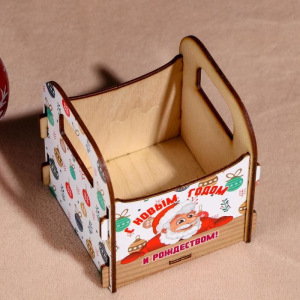 Кашпо деревянное "С Новым Годом и Рождеством! Санта, шарики", 10×10.5×11 см Кашпо деревянное "С Новым Годом и Рождеством! Санта, шарики", 10×10.5×11 см