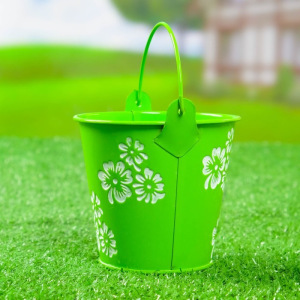 Кашпо "Ведерко" 10*10*10 см зеленое Кашпо "Ведерко" 10*10*10 см зеленое