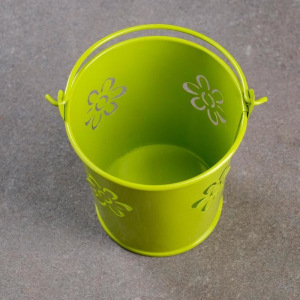 Кашпо "Ведерко" цветы, 7,5*8см, цвет микс Кашпо "Ведерко" цветы, 7,5*8см, цвет микс