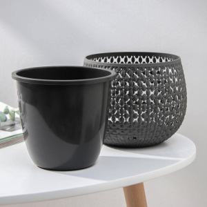 Кашпо со вставкой IDEA «Пирула», 1,5 л, цвет графитовый Кашпо со вставкой IDEA «Пирула», 1,5 л, цвет графитовый