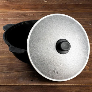 Казан чугунный, 4л, плоское дно, алюминиевая крышка Казан чугунный, 4л, плоское дно, алюминиевая крышка