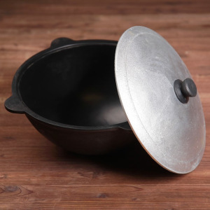 Казан чугунный, 6 л, круглое дно, алюминиевая крышка Казан чугунный, 6 л, круглое дно, алюминиевая крышка