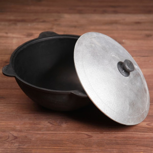 Казан чугунный, 6 л, плоское дно, алюминиевая крышка Казан чугунный, 6 л, плоское дно, алюминиевая крышка