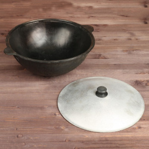 Казан чугунный, 8 л, круглое дно, алюминиевая крышка Казан чугунный, 8 л, круглое дно, алюминиевая крышка