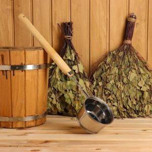 Ковш для бани металлический, 0.7л, 58 см, с деревянной ручко Ковш для бани металлический, 0.7л, 58 см, с деревянной ручко