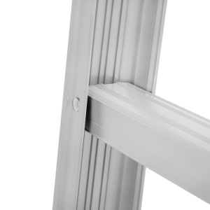 Лестница-стремянка двухсекционная TUNDRA, 2 х 3 ступени, алюминиевая, складная Лестница-стремянка двухсекционная TUNDRA, 2 х 3 ступени, алюминиевая, складная