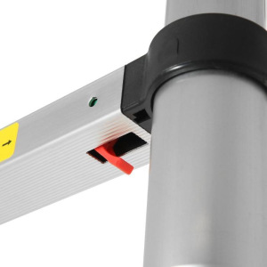 Лестница телескопическая в сумке TUNDRA, алюминиевая, 11 ступеней, автомат, 3.2 м Лестница телескопическая в сумке TUNDRA, алюминиевая, 11 ступеней, автомат, 3.2 м