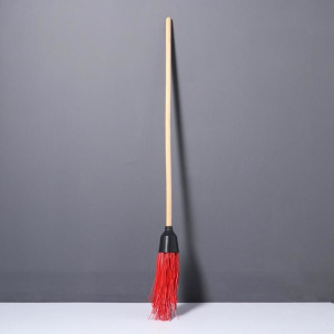 Метла деревянная, 140 см, 4 фланца, массив бука, микс Метла деревянная, 140 см, 4 фланца, массив бука, микс