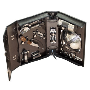 Набор «Автомобильный» в сумке-кейсе из натуральной кожи (4 персоны) Набор «Автомобильный» в сумке-кейсе из натуральной кожи (4 персоны)