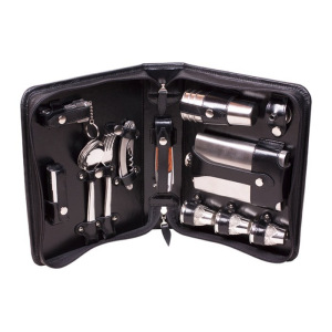 Набор дорожный в сумке из натуральной кожи (3 персоны) Набор дорожный в сумке из натуральной кожи (3 персоны)