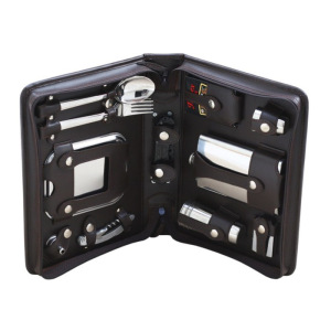 Набор дорожный в сумке из натуральной кожи (на 3 персоны) Набор дорожный в сумке из натуральной кожи (на 3 персоны)