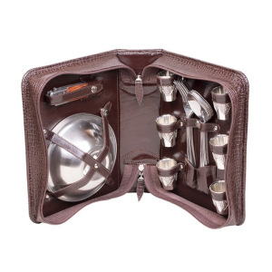 Набор дорожный в сумке из натуральной кожи (на 6 персоны) Набор дорожный в сумке из натуральной кожи (на 6 персоны)