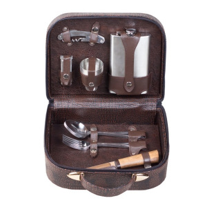 Набор дорожный в сумке-кейсе из искусственной кожи (4 персоны) Набор дорожный в сумке-кейсе из искусственной кожи (4 персоны)