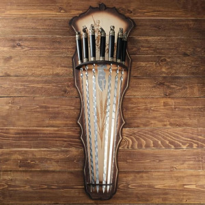 Набор подарочный 6 шампуров+нож-вилка на деревянном щите Набор подарочный 6 шампуров+нож-вилка на деревянном щите