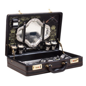 Набор «Турист» (на 4 персоны) Набор «Турист» (на 4 персоны)