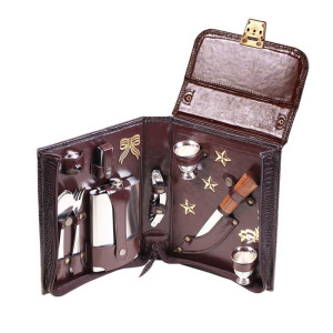 Набор в сумке-кейсе из натуральной кожи «Командир» (2 персоны) версия Набор в сумке-кейсе из натуральной кожи «Командир» (2 персоны) версия