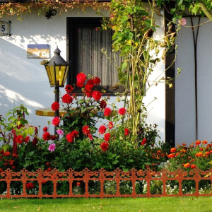 Ограждение декоративное, 33 × 267 см, 7 секций, пластик, терракотовое, «Роскошный сад» Ограждение декоративное, 33 × 267 см, 7 секций, пластик, терракотовое, «Роскошный сад»