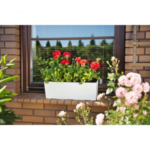 Пластиковый горшок-контейнер с вкладкой «Бегония», цвет белый Пластиковый горшок-контейнер с вкладкой «Бегония», цвет белый